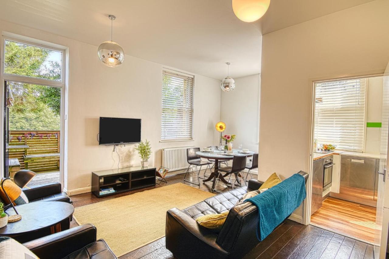 2 Bedroom Apartment In Bath City Centre With Garden & Free Parking Luaran gambar