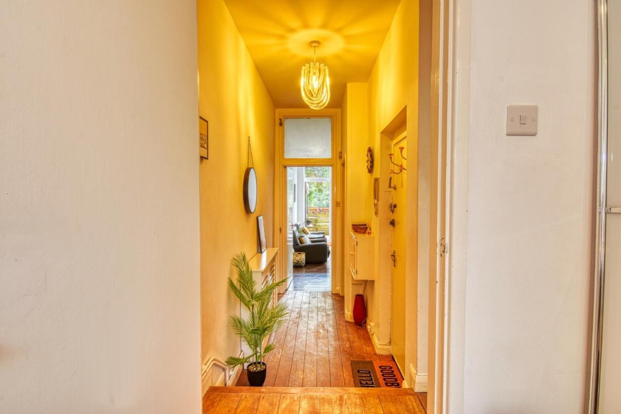 2 Bedroom Apartment In Bath City Centre With Garden & Free Parking Luaran gambar
