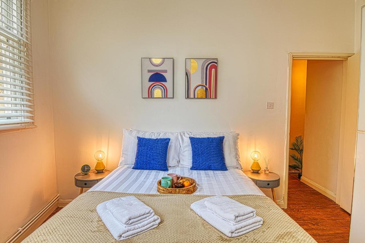 2 Bedroom Apartment In Bath City Centre With Garden & Free Parking Luaran gambar