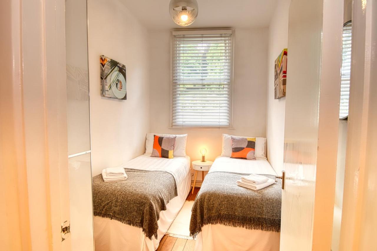 2 Bedroom Apartment In Bath City Centre With Garden & Free Parking Luaran gambar