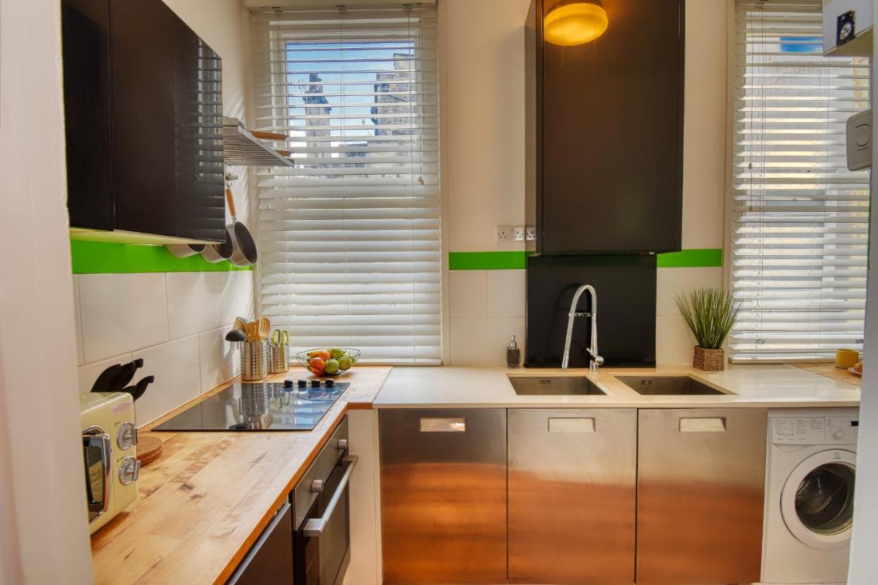 2 Bedroom Apartment In Bath City Centre With Garden & Free Parking Luaran gambar